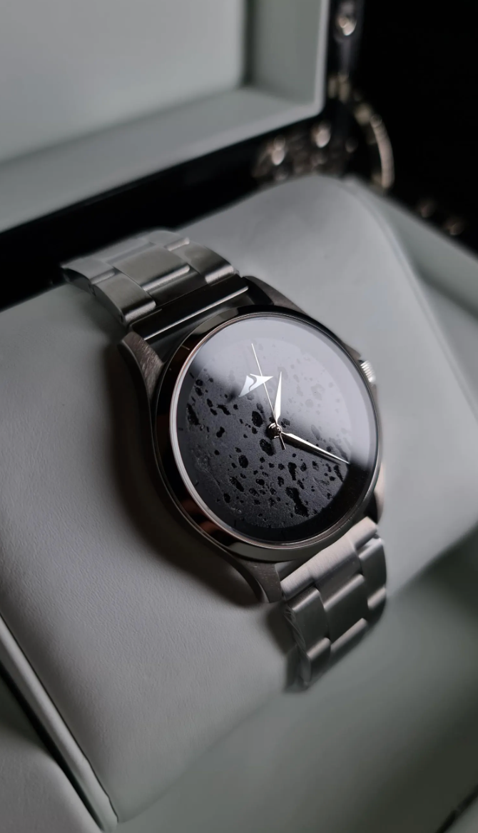 Orologio CRONO - Pietra lavica e Titanio (SILVER)